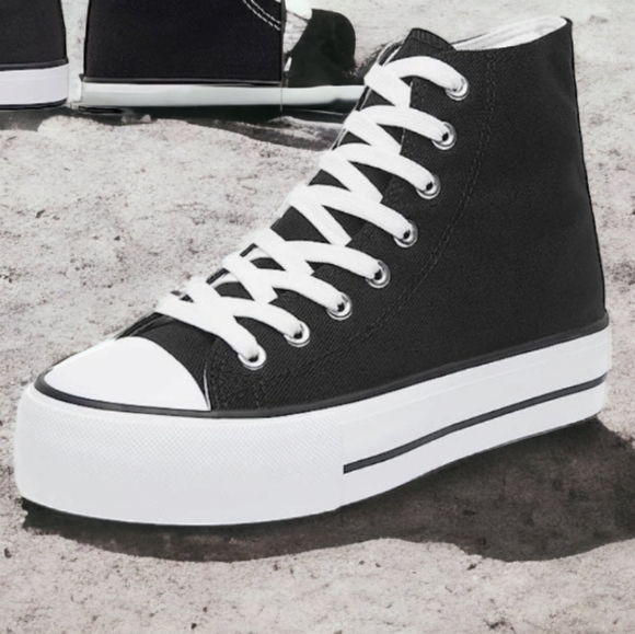 SZ 5 Black Platform High-Tops - Picture 6 of 17